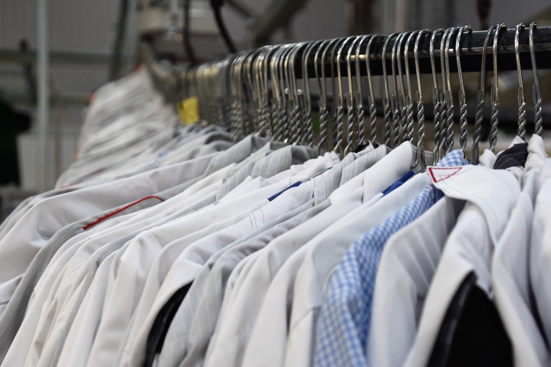 Какъв е знака за химическо чистене върху дрехите?